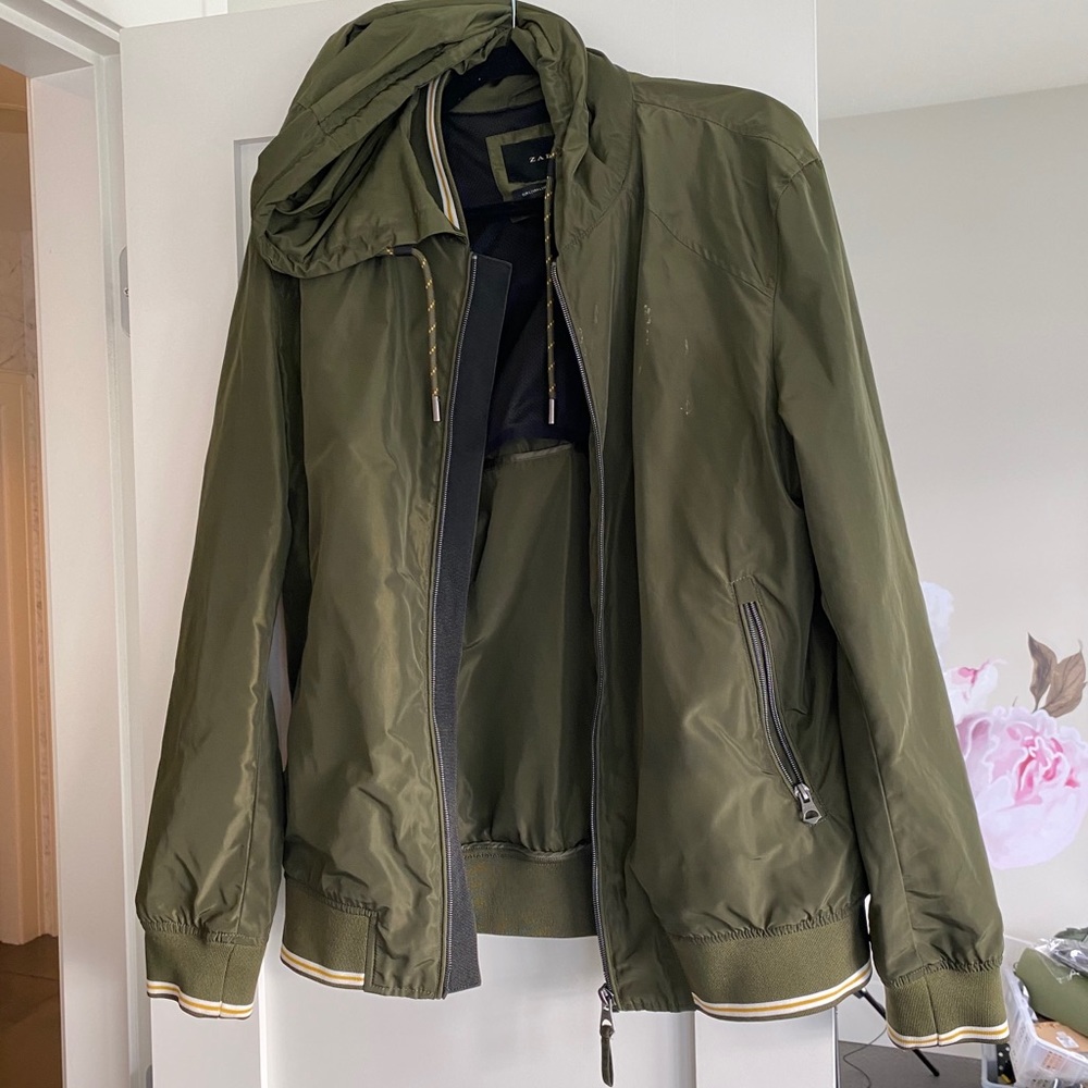 Men’s Zara hooded bomber